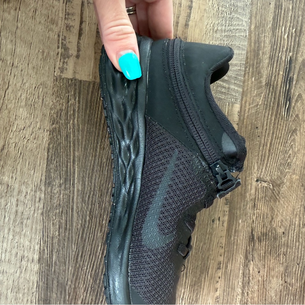 Nike Flyease Kids Black Sneakers Youth size 3 - Picture 11 of 13